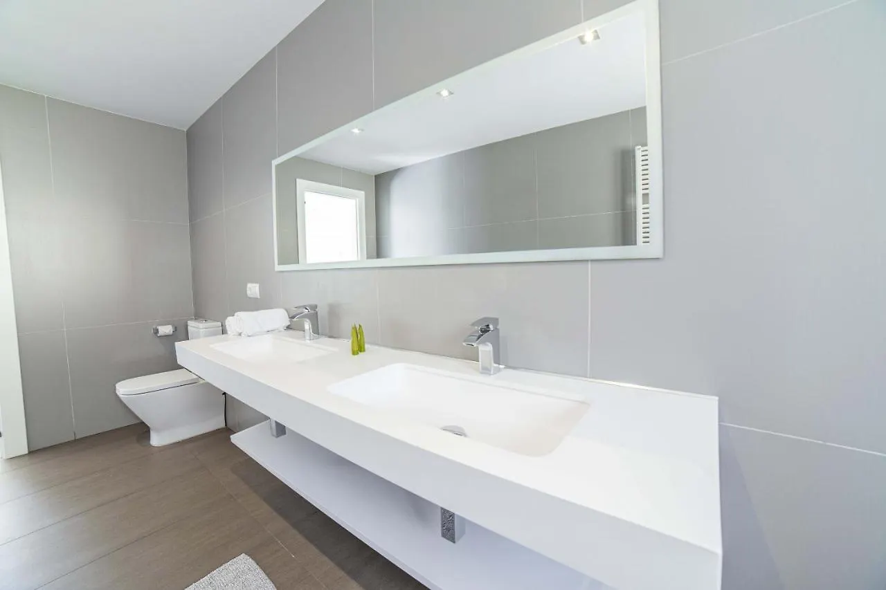 Villa Hampton Muro 0*,  Spain