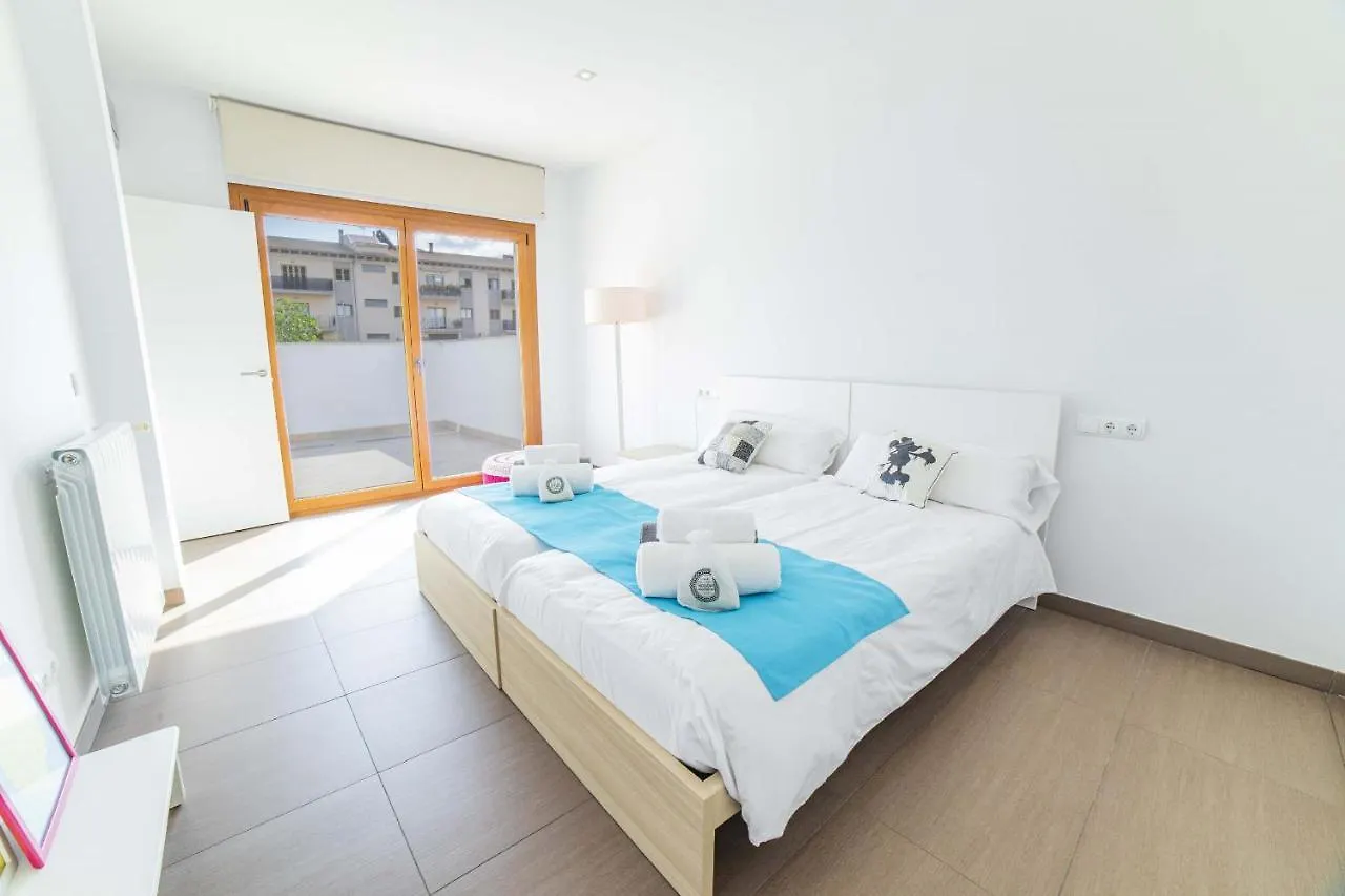 Villa Hampton Muro 0*,  Spain