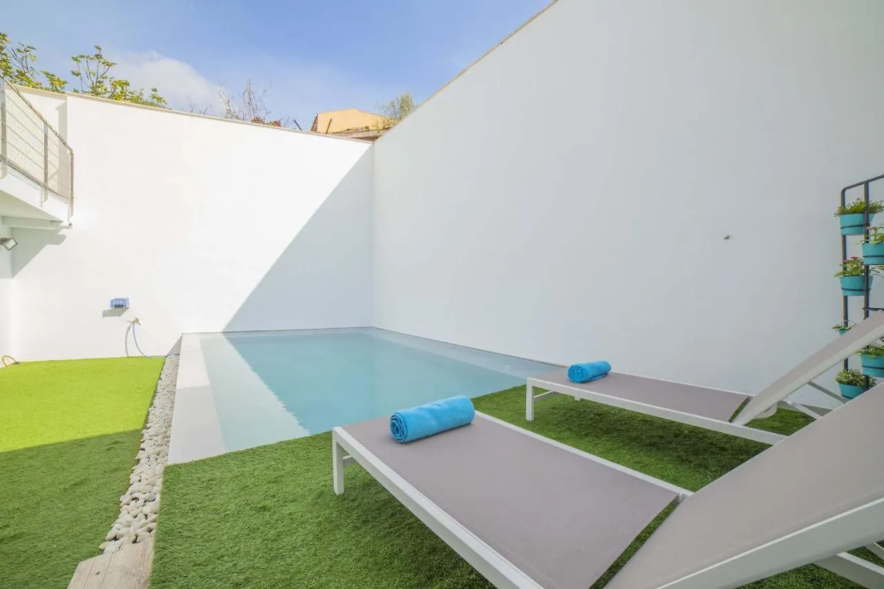 Villa Hampton Muro 0*,